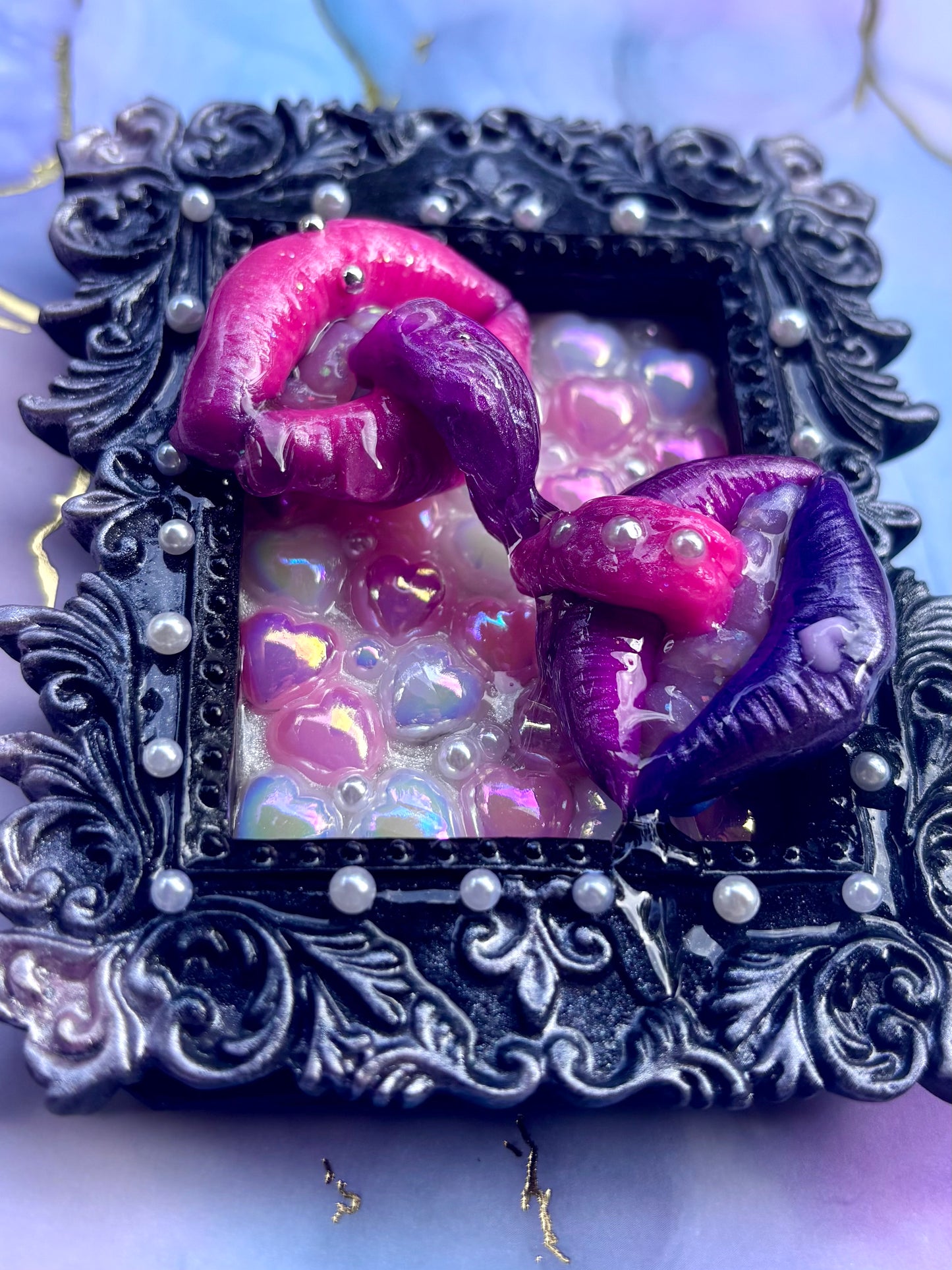"Lick" Sculpture